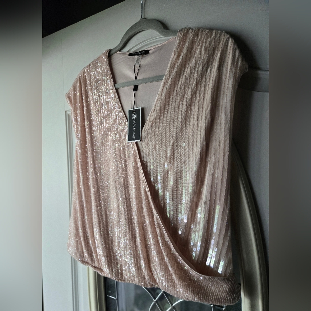 NWT Cable & Gauge Pink Sequin Wrap‎ Blouse with Cap Sleeves-Large